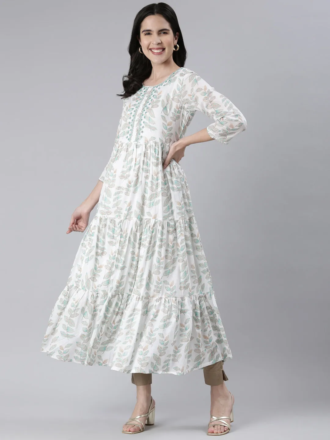 Neeru's Green Maxi Casual Printed Dresses