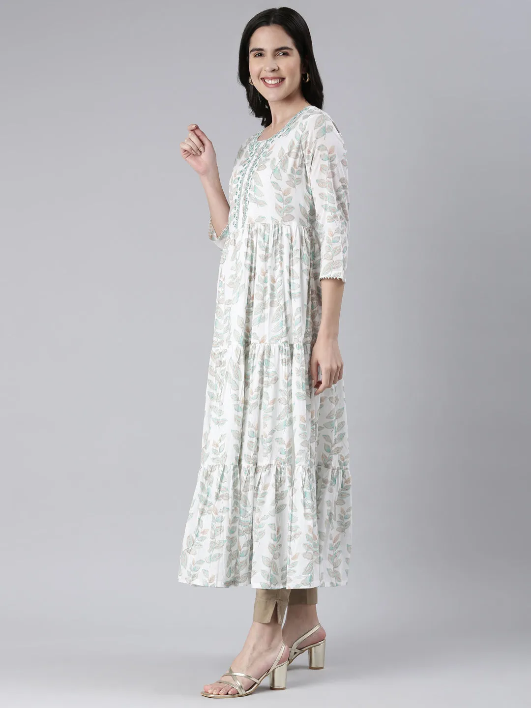 Neeru's Green Maxi Casual Printed Dresses