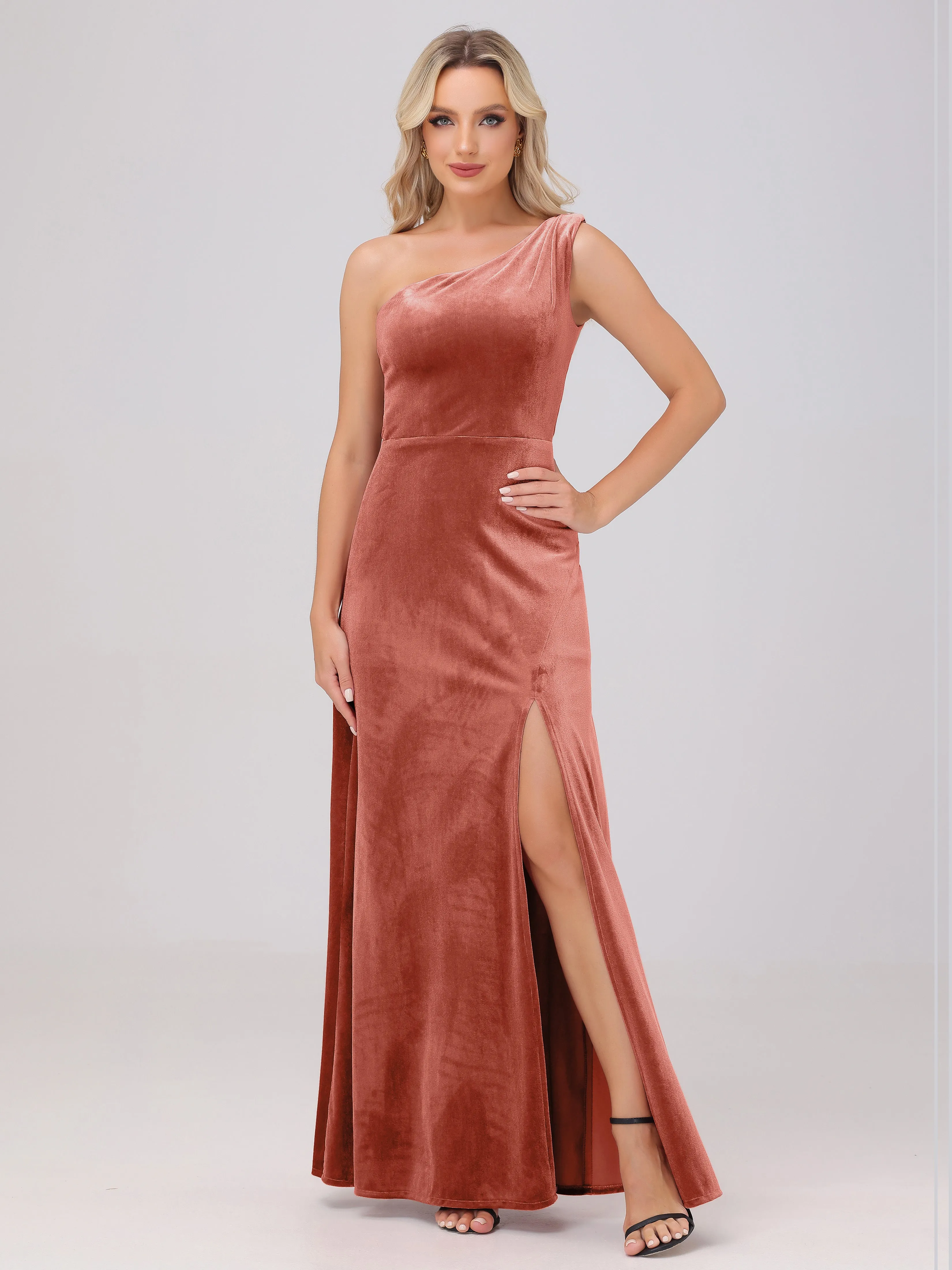 One Shoulder Sleeveless Long Velvet Bridesmaid Dresses With Split